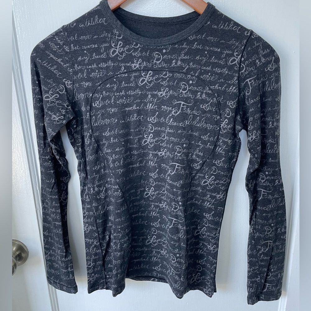 Vintage Lululemon manifesto Gray Long Sleeve Top - size 4/6